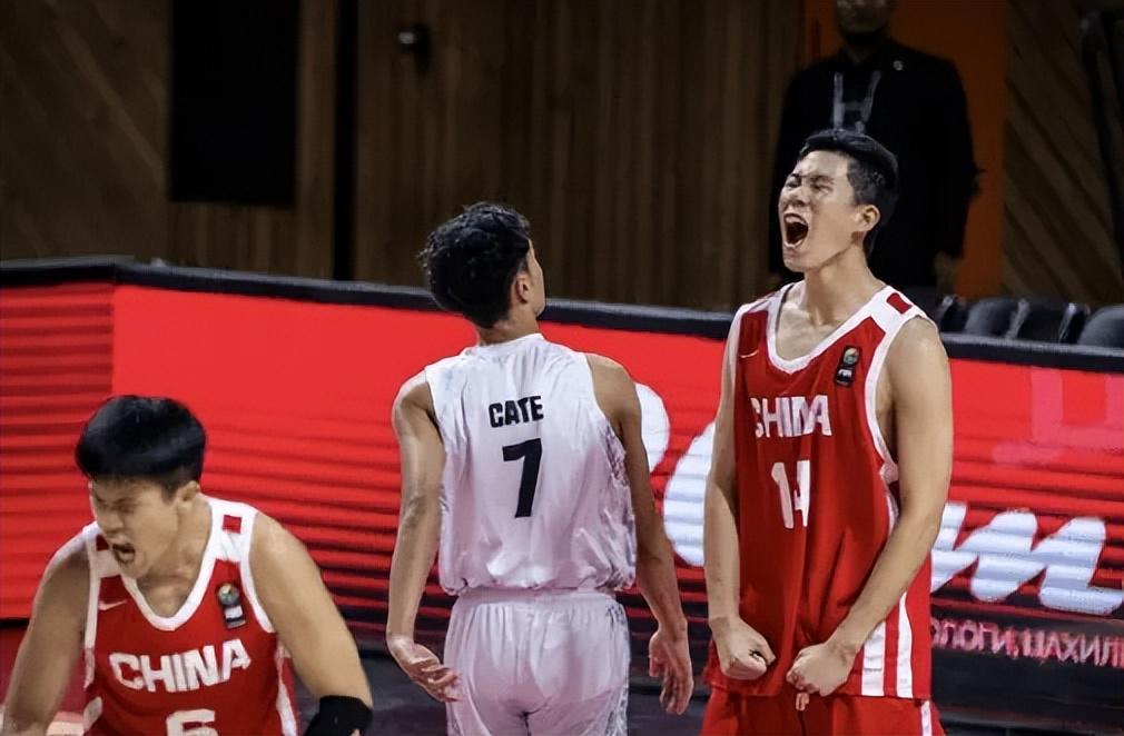 他全场, 全场五个人, 的表现不错