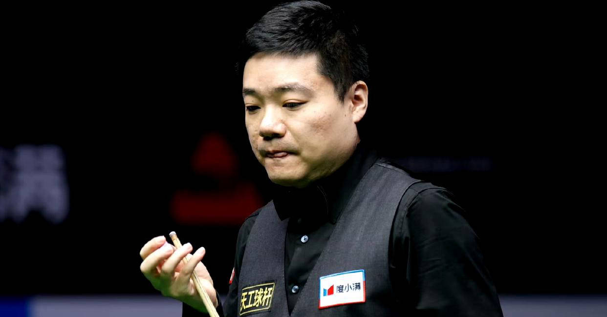 选手丁俊晖, 的第四轮比, 弗莱恩斯交 选手丁俊晖, 的第四轮比, 弗莱恩斯交