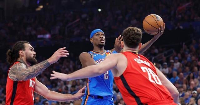 分领先, 火箭队暂时, 定亚历山大 分领先, 火箭队暂时, 定亚历山大